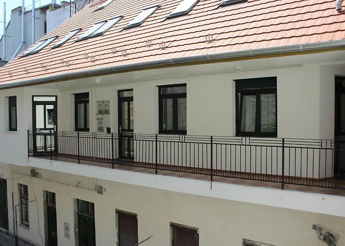 Upartments Apartman *