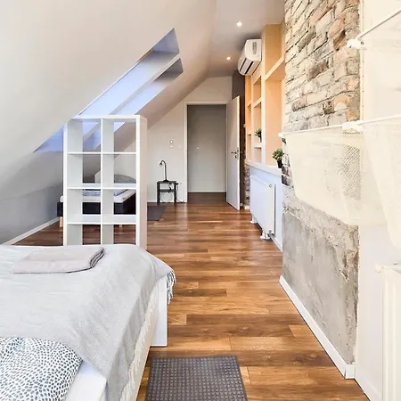 Apartmán Upartments *
