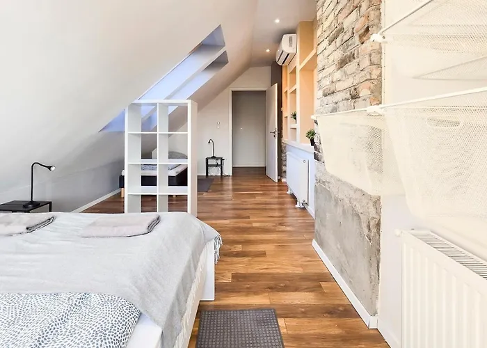 Apartament Upartments *