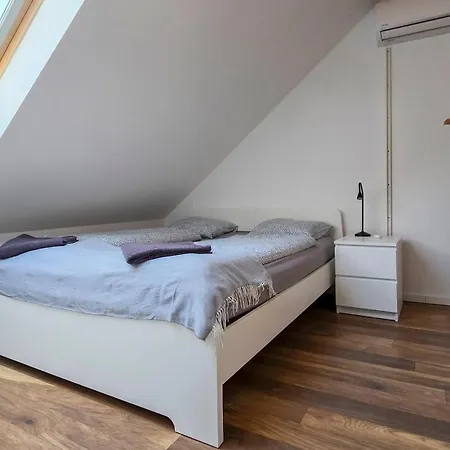 Upartments アパート ブダペスト